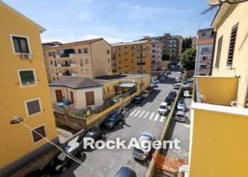 Vista - Quadrilocale via Alberto de Nobili, 5, Catanzaro - foto 5
