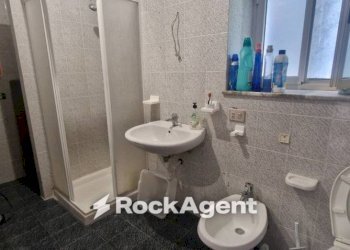 Bagno - Two-room apartment via Vincenzo D'Amato, 62, Catanzaro - photo 9