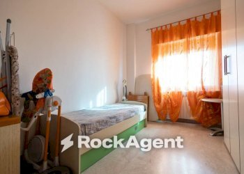 Camera da letto - Appartamento viale Vincenzo de Filippis, 61, Catanzaro - foto 28