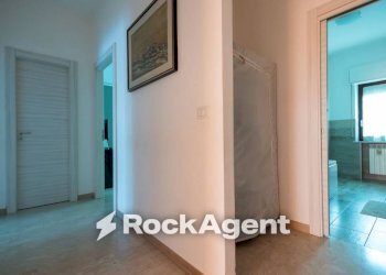 Corridoio - Appartamento viale Vincenzo de Filippis, 61, Catanzaro - foto 32