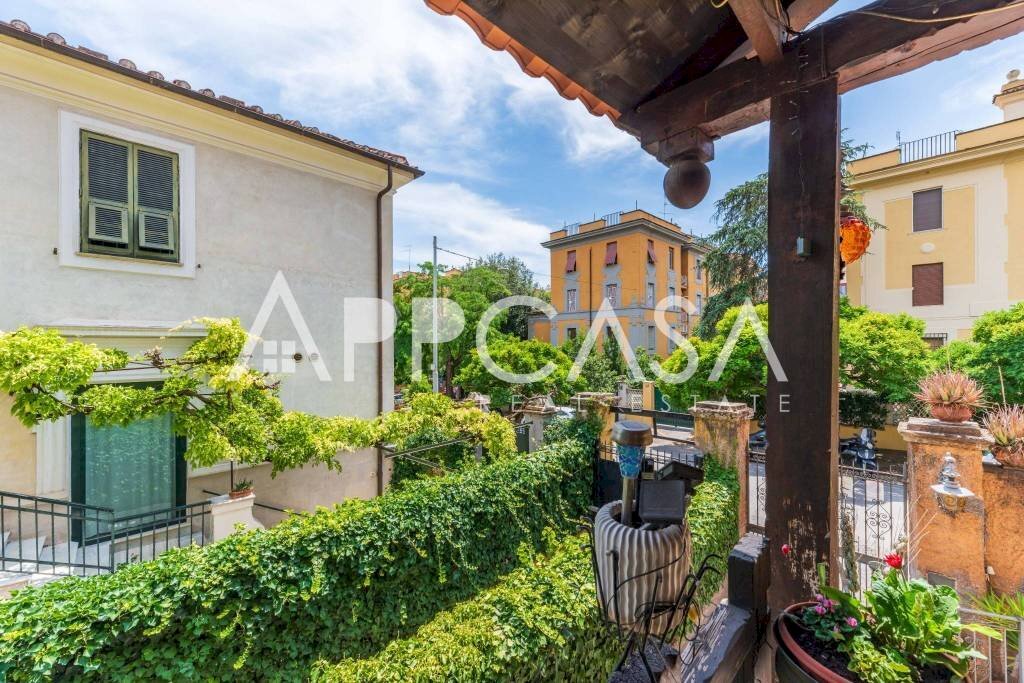 Balcone - Villa via Archiano, 5, Roma - foto 1
