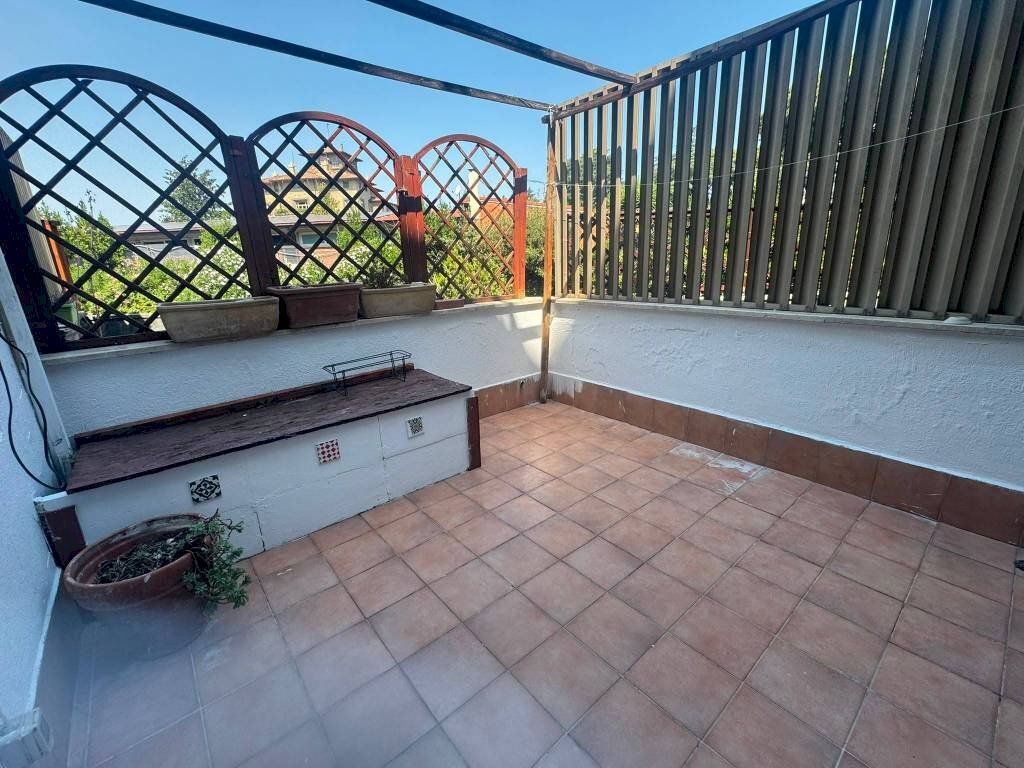 Terrazzo - One-room apartment via Cassia, 791, Roma - photo 1