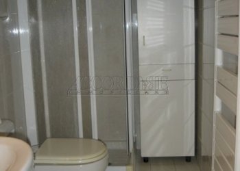 BAGNO CON DOCCIA INTERO.JPG - Trilocale Padova - foto 19