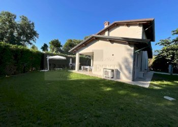 WhatsApp Image 2026-07-20 at 17.54.03 (1) - Villa Pietrasanta - foto 4