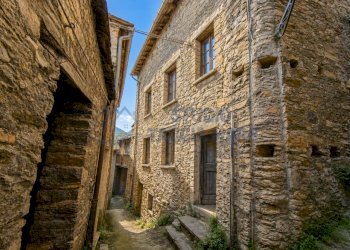 ChatGPT Image 11 jul 2026, 12_06_15 - Townhouse Via Roma, Molini di Triora - photo 1
