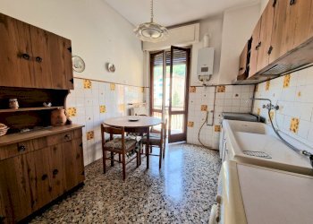 cucina c appartamento serra riccò genova - Apartment Salita San Rocco 7, Serra Riccò - photo 18