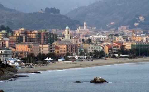 albis.jpg - Locale Commerciale corso mazzini 195, Albissola Marina - foto 1