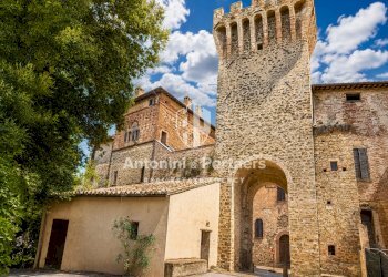 castello-santa-apollinare-perugia-umbria-torre-mer - Casa indipendente Località Santa Apollinare, Marsciano - foto 2