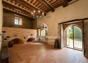 castello-santa-apollinare-perugia-umbria-sala-cami - Casa indipendente Località Santa Apollinare, Marsciano - foto 4