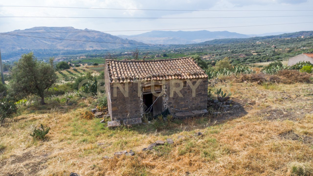 DJI_0746 - Terreno agricolo Via San Leo, Adrano - foto 1