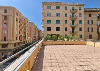 Appartamento via XX Settembre, 10, Genova (zona Quadrilatero) - foto 1