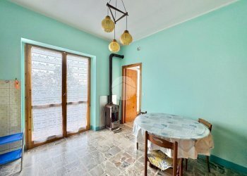 Two-room apartment Strada Fornelli, Monastero di Lanzo - photo 4