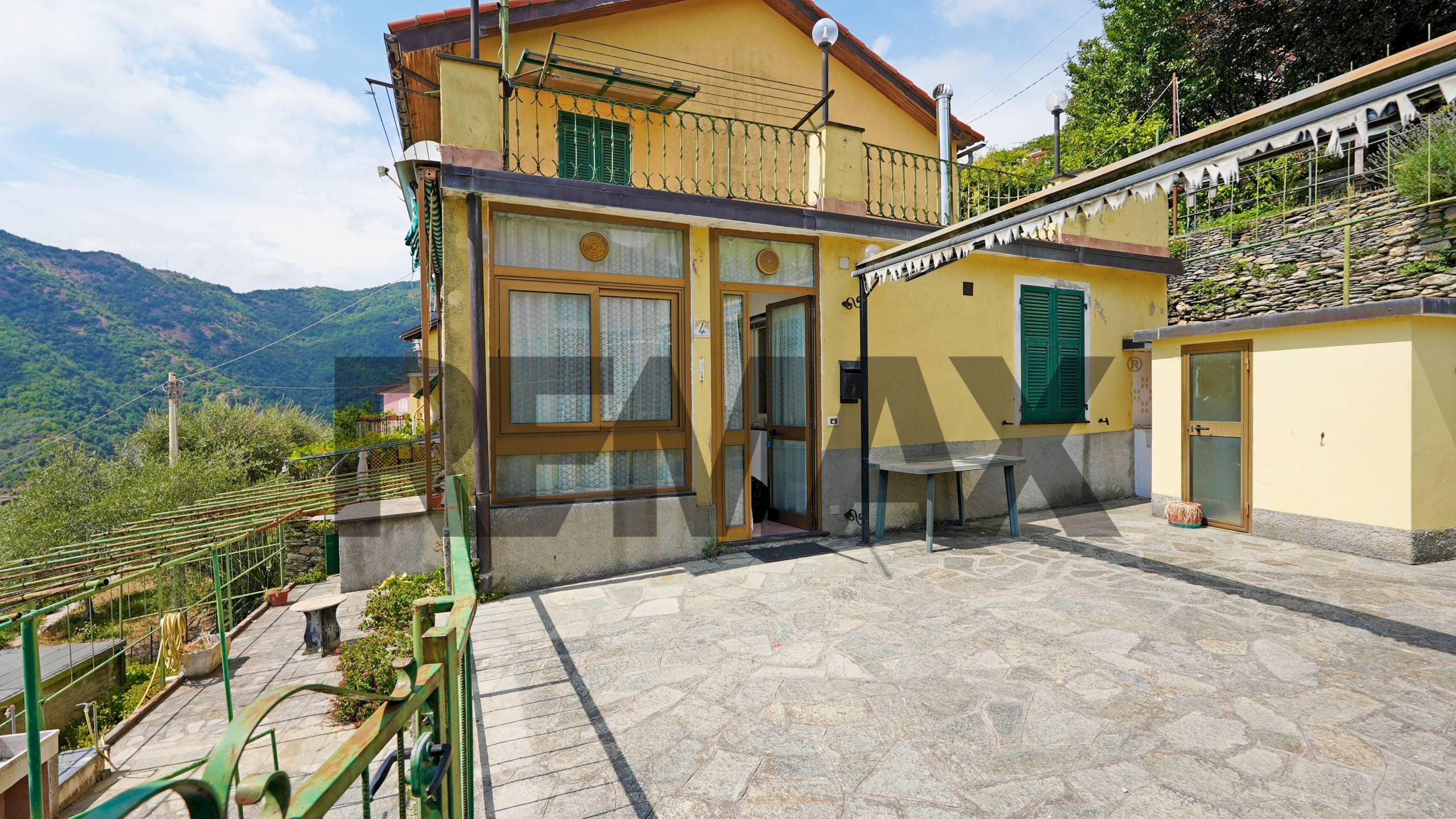 Casa semi indipendente Via Serro, 4 
 Testana, Avegno - foto 1