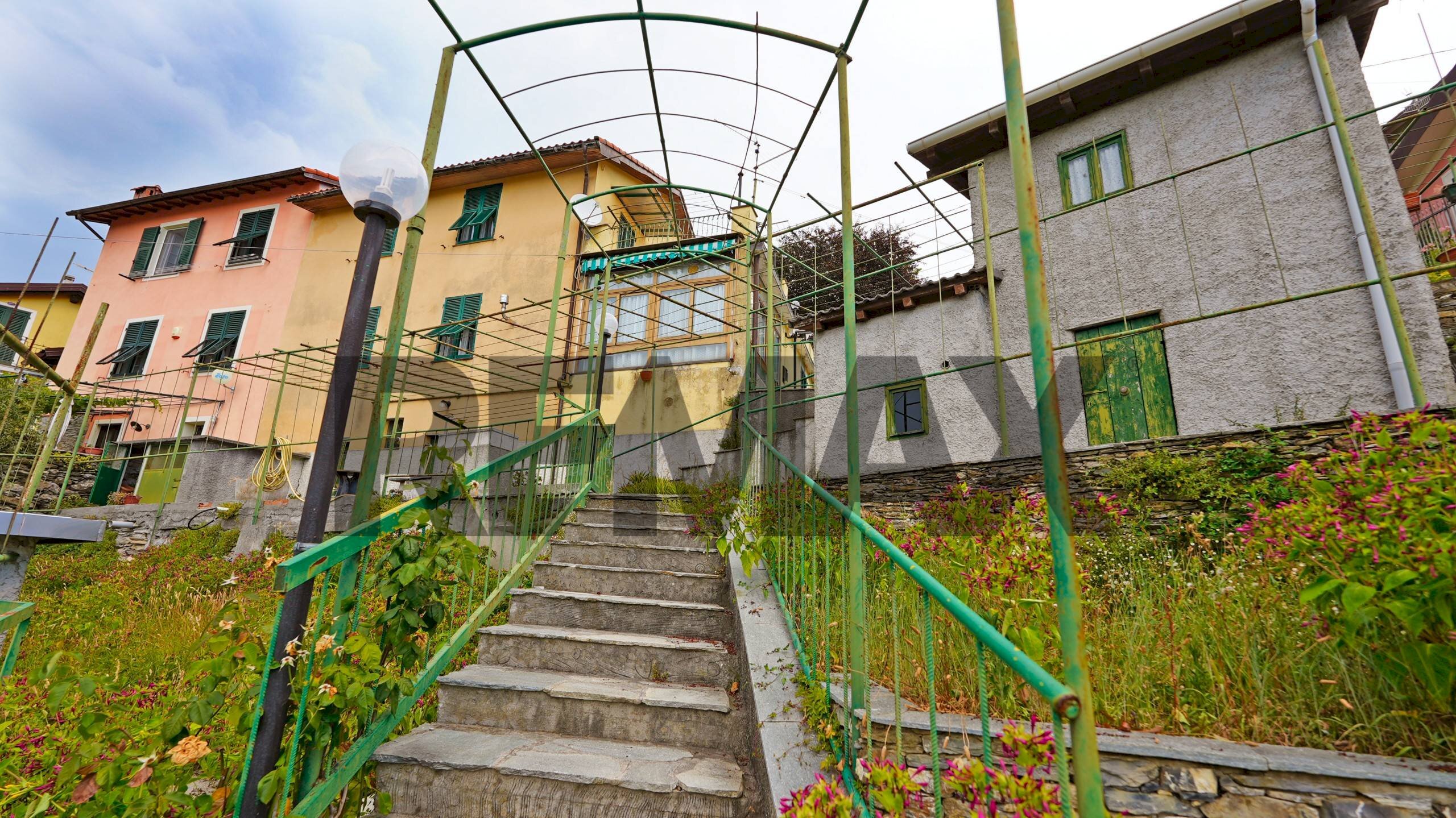 Casa semi indipendente Via Serro, 4 
 Testana, Avegno - foto 2
