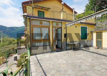 Casa semi indipendente Via Serro, 4 
 Testana, Avegno - foto 1