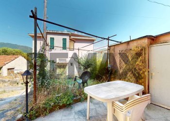 Casa semi indipendente Salita Di Pino Sottano, 24A 
 Molassana, Genova (zona Molassana) - foto 5