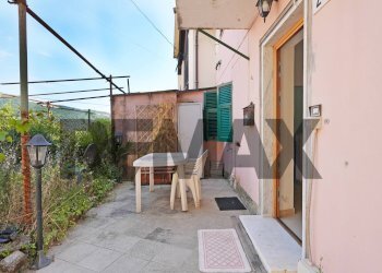 Casa semi indipendente Salita Di Pino Sottano, 24A 
 Molassana, Genova (zona Molassana) - foto 7