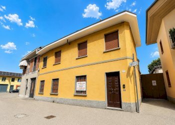 Independent house Carignano - photo 1