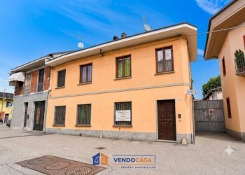 Independent house Carignano - photo 1