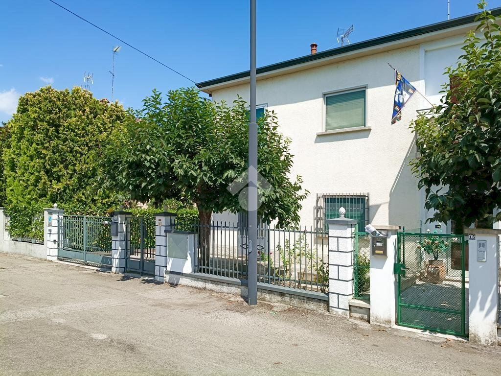 Casa semi indipendente Via carducci, Molinella - foto 1