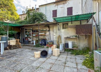 Negozio Via Raffaello Bucci, Morciano di Romagna - foto 17