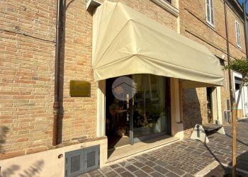 Negozio Via Raffaello Bucci, Morciano di Romagna - foto 20