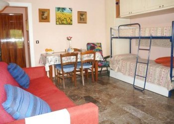 One-room apartment Corso Vittorio Veneto, Borghetto Santo Spirito - photo 3