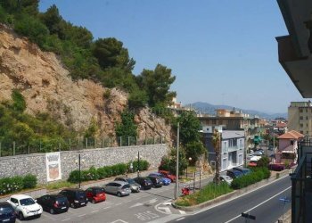 One-room apartment Corso Vittorio Veneto, Borghetto Santo Spirito - photo 12