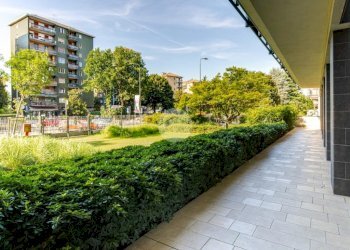 Quadrilocale Viale Legioni Romane, Milano (zona Bande Nere) - foto 2