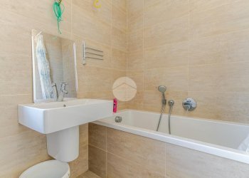Quadrilocale Viale Legioni Romane, Milano (zona Bande Nere) - foto 27