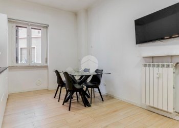 Two-room apartment Piazzale Siena, Milano - photo 12