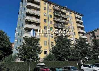 Two-room apartment via 8 Maggio 8, Corsico - photo 1