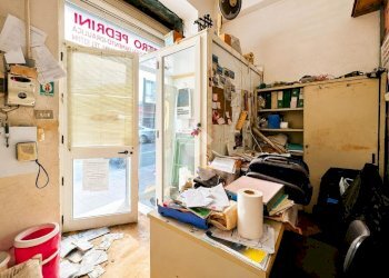 Shop Negozio Via Bartolomeo Guidobono, Savona - photo 12