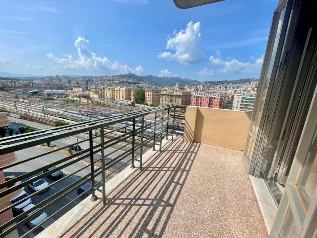 Quadrilocale Corso Aldo Gastaldi, Genova (zona Albaro) - foto 1
