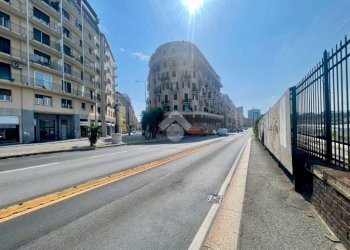 Quadrilocale Corso Aldo Gastaldi, Genova (zona Albaro) - foto 28