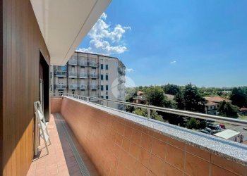 Three-room apartment Via C. Sormani, Cusano Milanino - photo 8