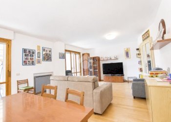 Three-room apartment Via Dei Tigli, Rodano - photo 2