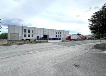 Foto 1 - Capannone VIA ACHILLE GRANDI, Fabriano - foto 1