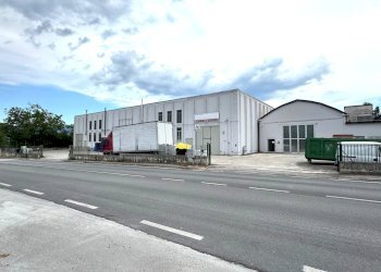 Foto 2 - Capannone VIA ACHILLE GRANDI, Fabriano - foto 2