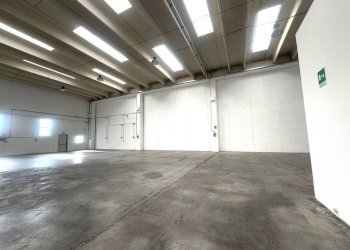 Foto 4 - Capannone VIA ACHILLE GRANDI, Fabriano - foto 4