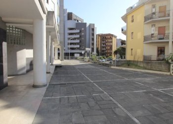 Foto 2 - Trilocale VIA PIERSANTI MATTARELLA
 
SV, Cosenza - foto 2