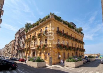 Foto 2 - Stabile - Palazzo Via Regina Margherita
 
2, Taranto - foto 2