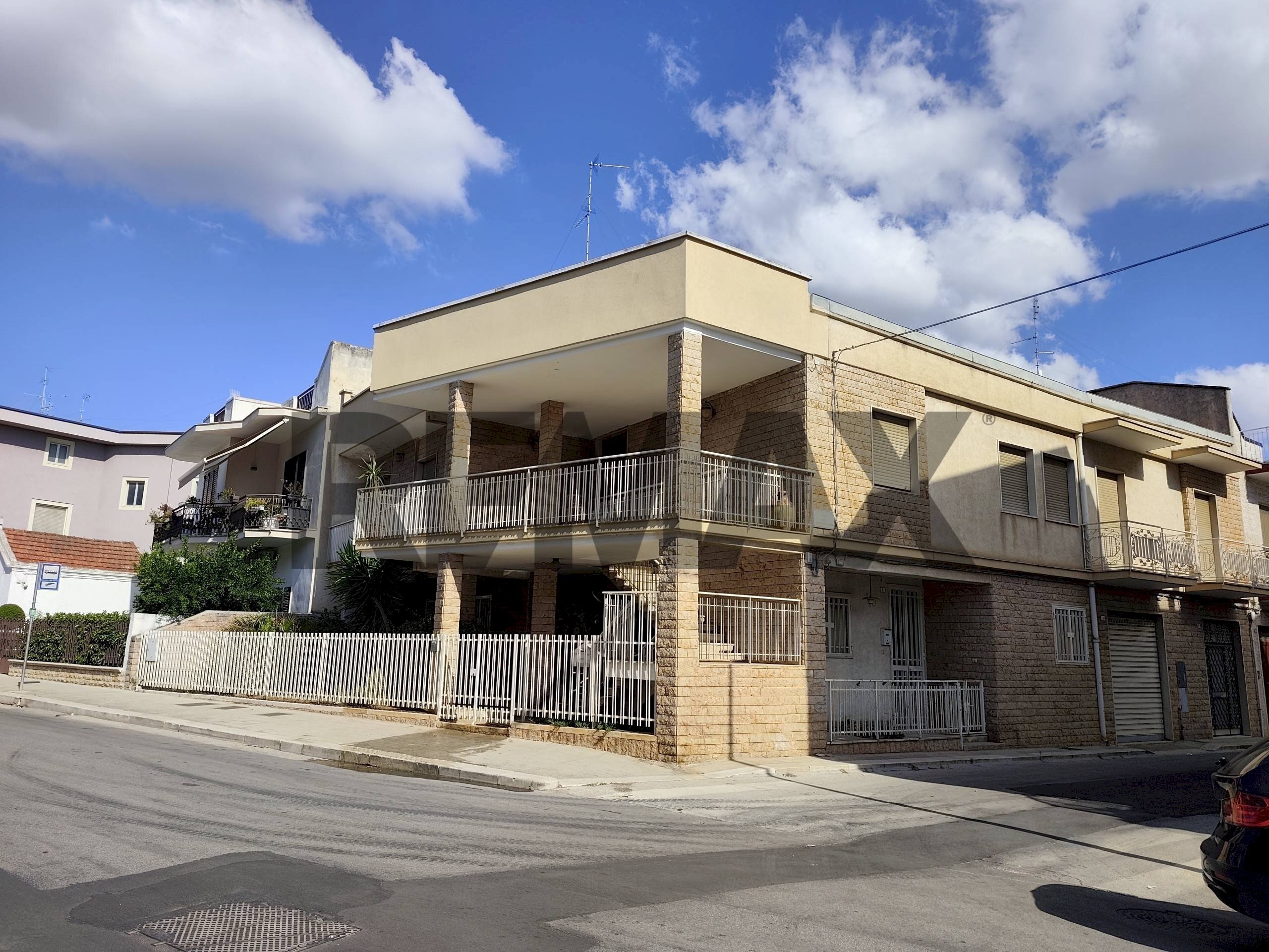 Edificio all\'aperto - Casa indipendente Via Beato
 
128, Bitetto - foto 1