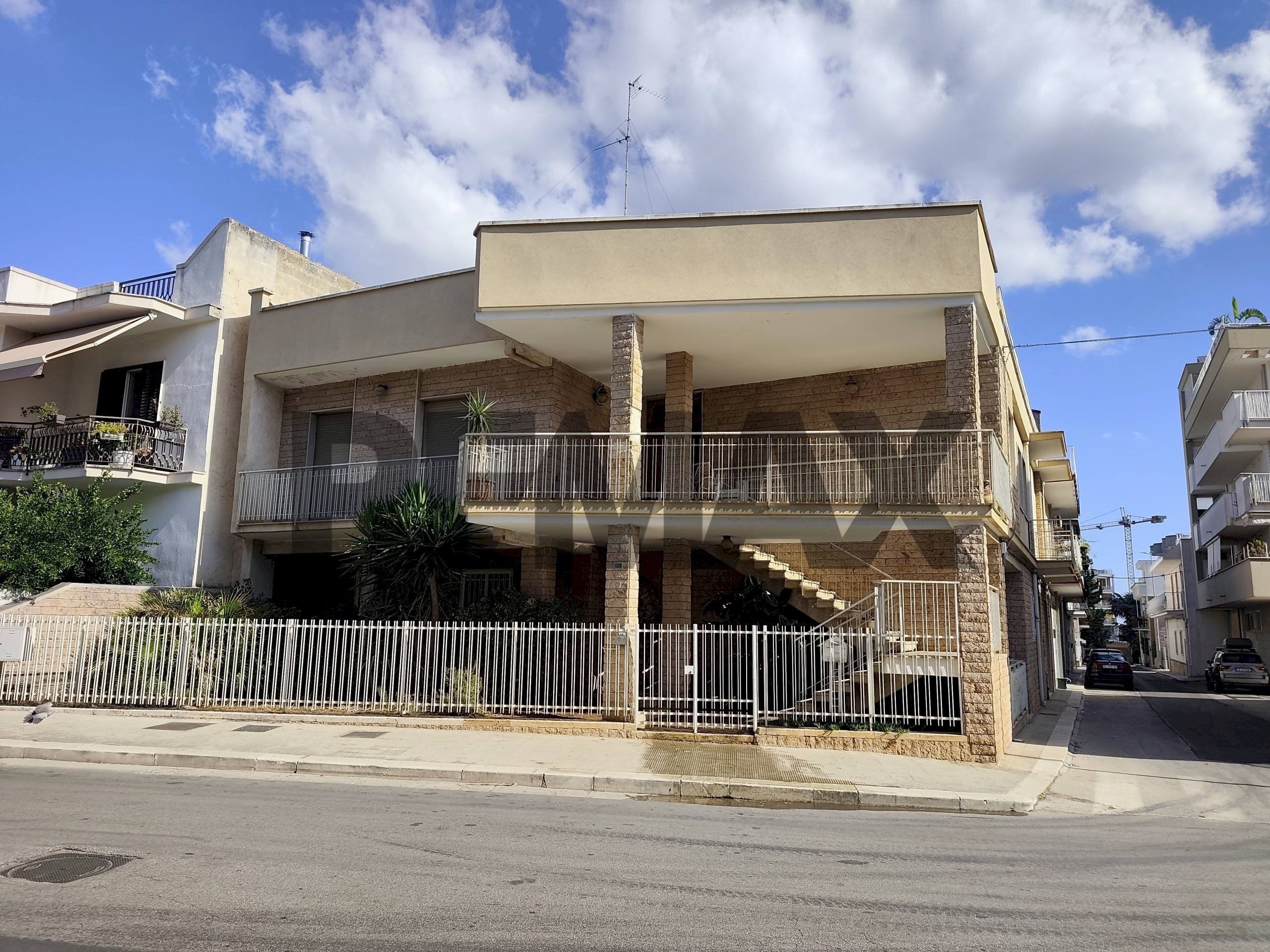 Edificio all\'aperto - Casa indipendente Via Beato
128, Bitetto - foto 2