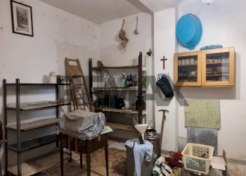 Dispensa di stoccaggio - Independent house Via Beato
 
128, Bitetto - photo 17