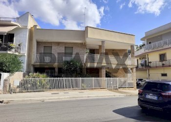 Edificio all\'aperto - Independent house Via Beato
 
128, Bitetto - photo 35