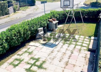 Giardino - Bilocale VIA MAMELI
 
1, Arcisate - foto 27