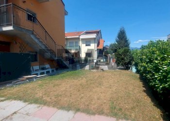 Giardino - Bilocale VIA MAMELI
 
1, Arcisate - foto 32