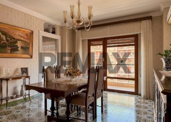 Sala da pranzo - Appartamento Via Leonardo Da Vinci
 
74, Palermo - foto 33