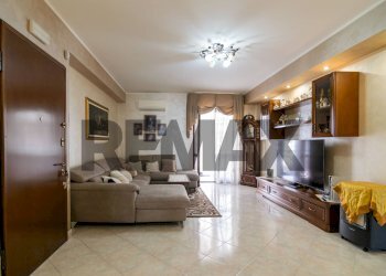 Soggiorno - Trilocale Via Pozzo
 
75, Aci Catena - foto 2